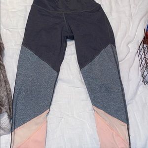 Size medium American Eagle leggings